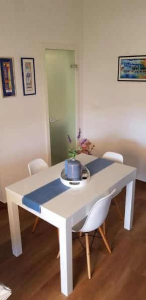 Apartment 4998-2 for 4 people in Supetar